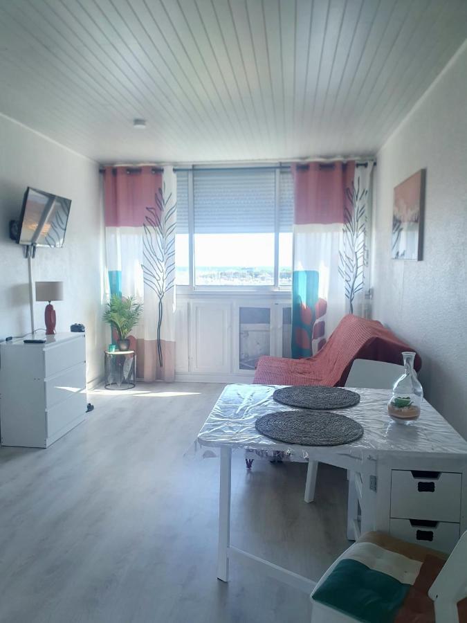 Coquet studio au centre port du Cap d'Agde Extérieur photo